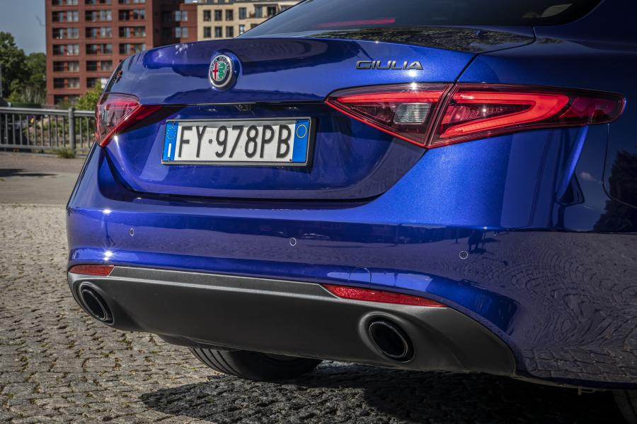 Детали экстерьера Alfa Romeo Giulia Sprint (952) 2019 года  (фото 10 из 14)